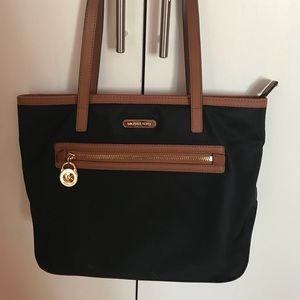 LIKE NEW Authentic Black Michael Kors Nylon tote