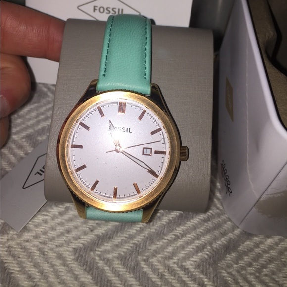 NEW Fossil Watch - Picture 4 of 6
