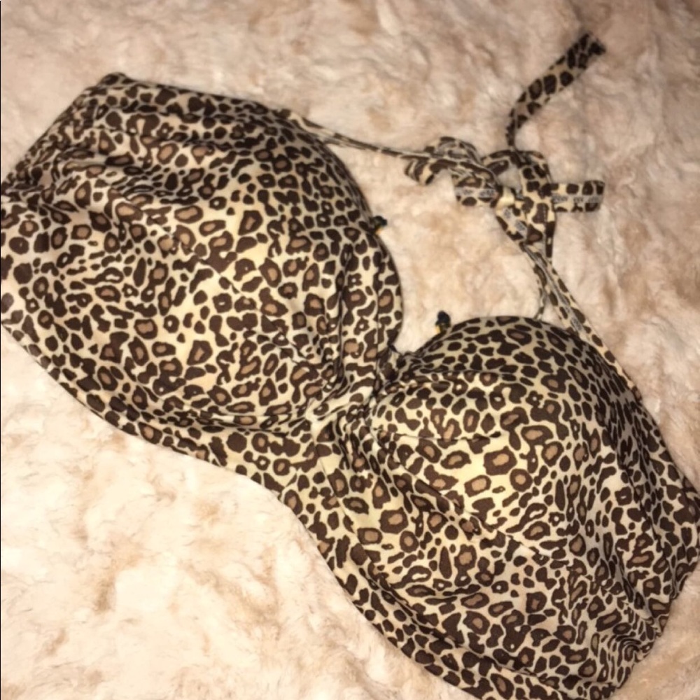 victoria secret bikini top!