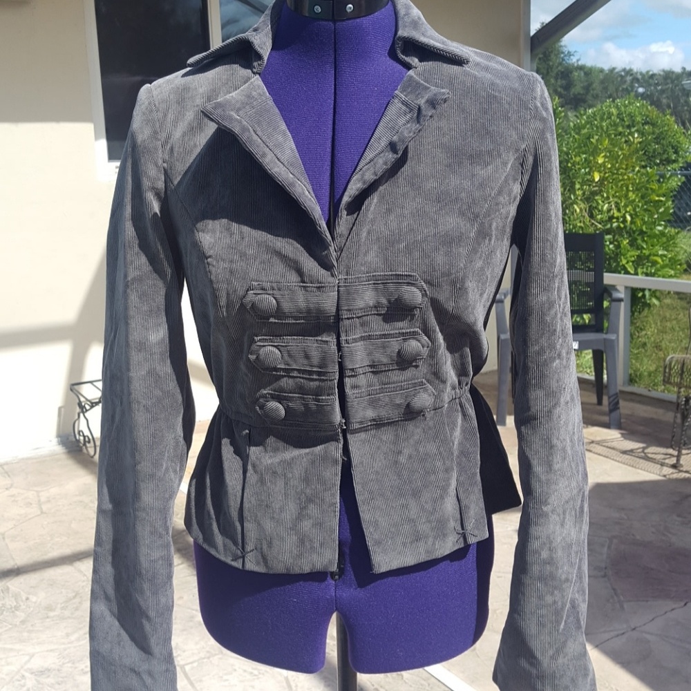 Jacket size 4