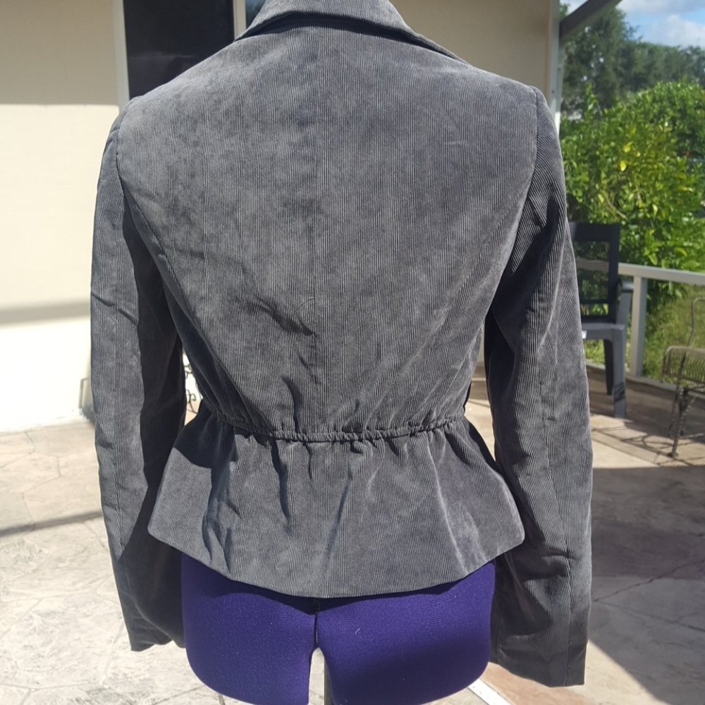 Jacket size 4 - Picture 3 of 5