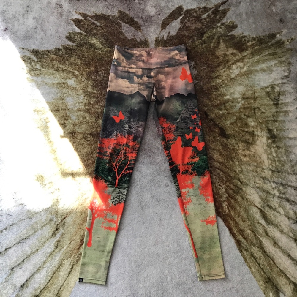 Onzie Butterfly legging