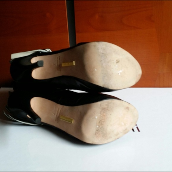 HOST PICK!!!!!! Hand crafted MaxMartin boots size7 - Picture 7 of 8