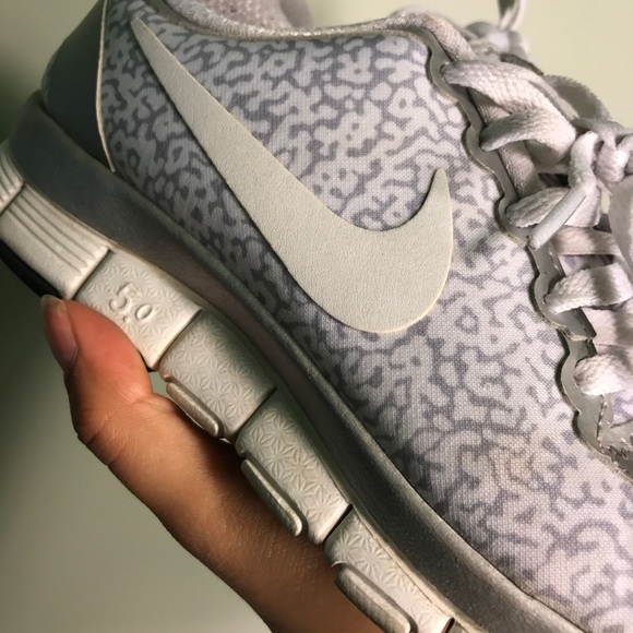 Nike Free 5.0 White Silver Cheetah like print - Picture 6 of 6