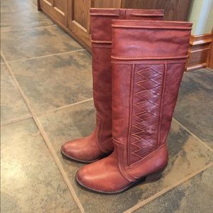 Leather fossil boots