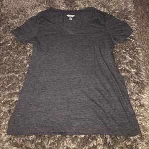 Grey vneck tshirt