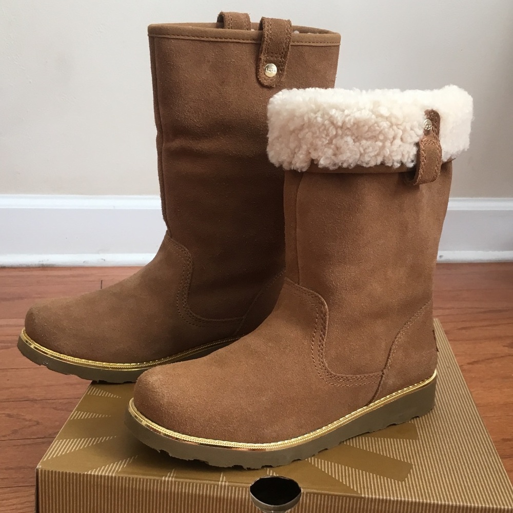 Ugg! K Callie size 3 big kid