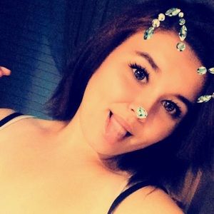 Meet your Posher, Selina