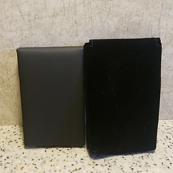 Chanel Limited Edition Compact Mirror and Pouch - Picture 3 of 3