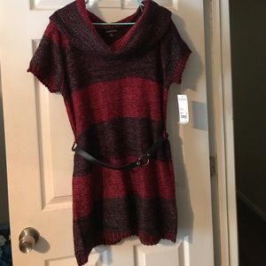 ⬇️$40 Notations sweater dress with belt