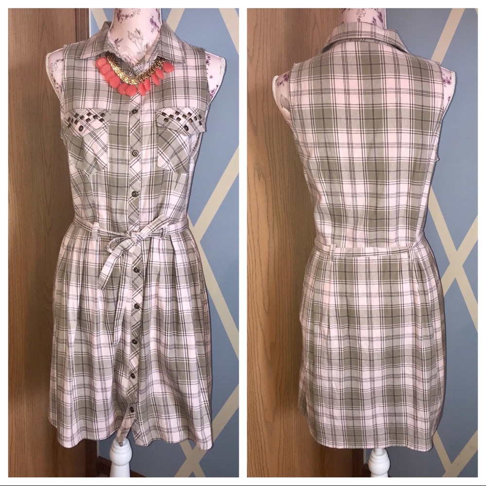 Button up dress