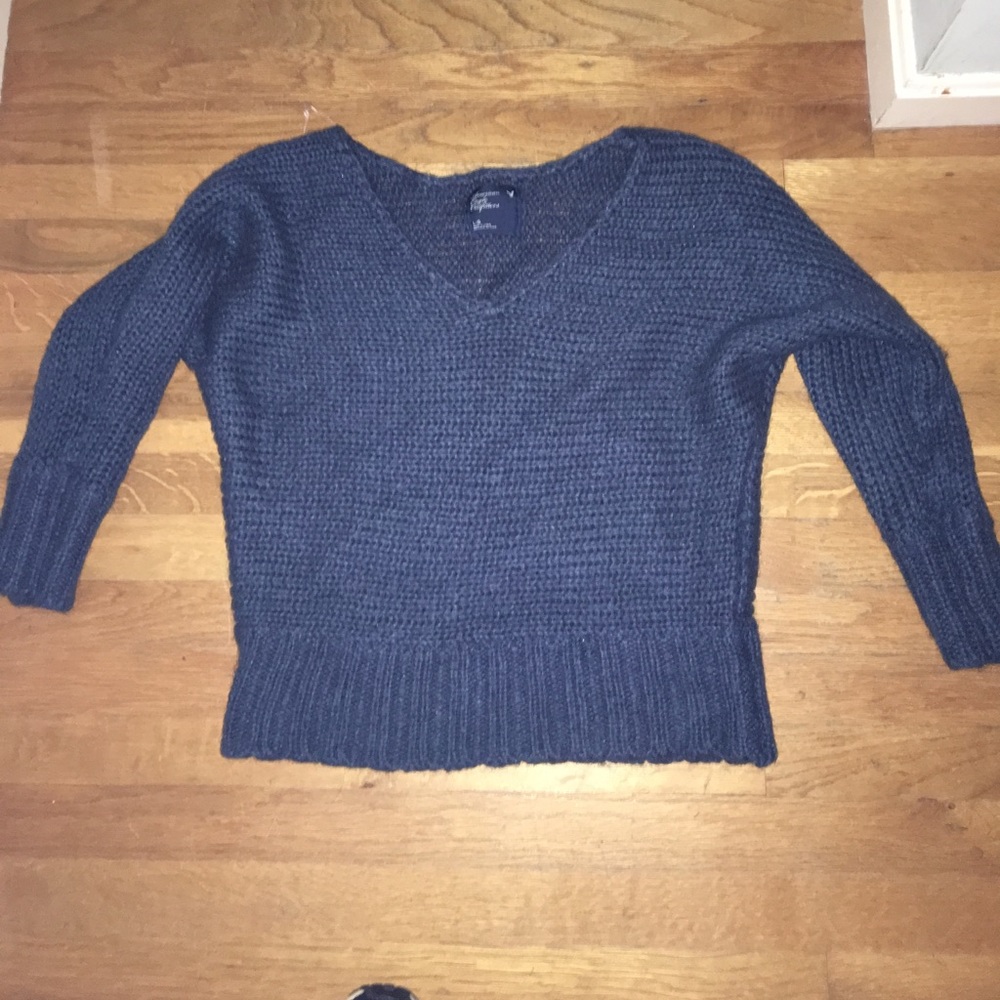 blue v neck sweater american eagle size large