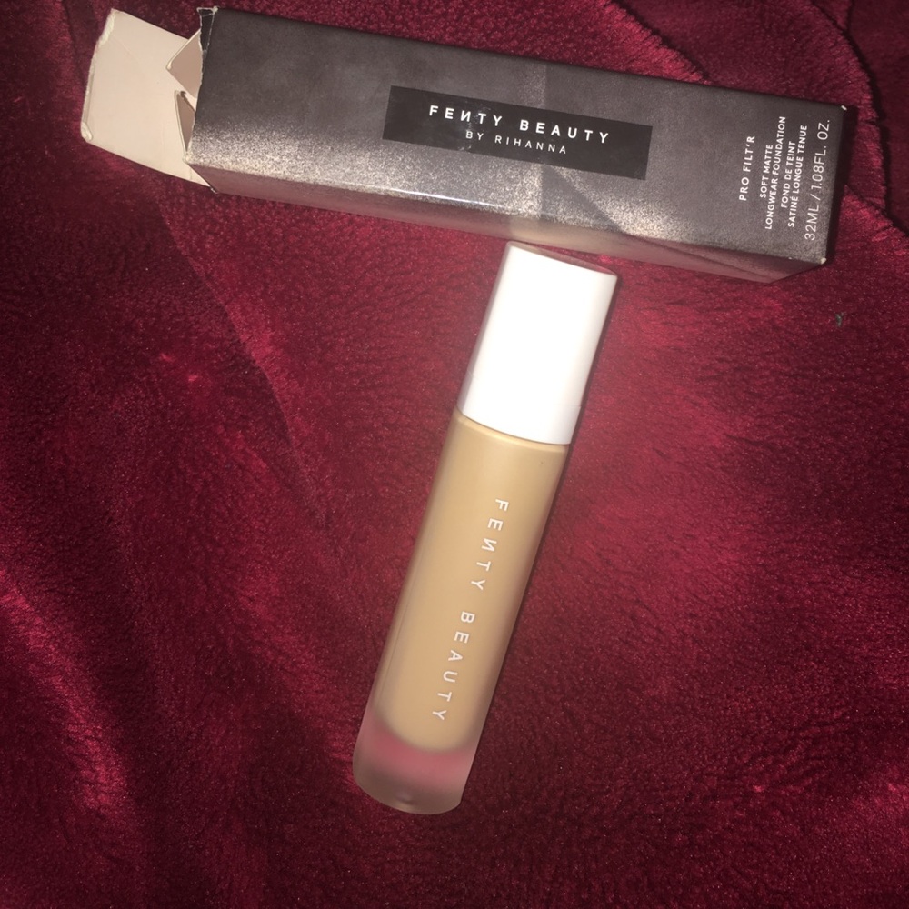 FENTY BEAUTY PRO FILT’R FOUNDATION