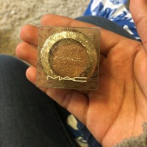 MAC SNOWBALL HOLIDAY COLLECTION EYESHADOW