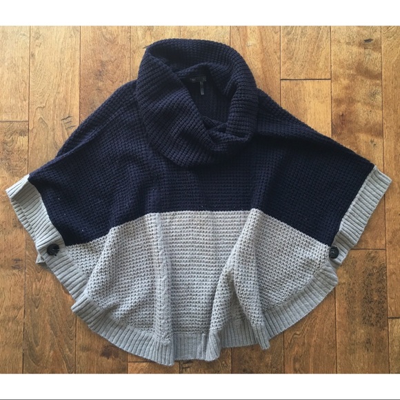 SOLD • Poncho Sweater 🍂 - Picture 2 of 4