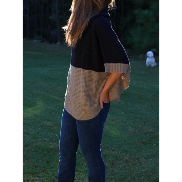 SOLD • Poncho Sweater 🍂 - Picture 1 of 4