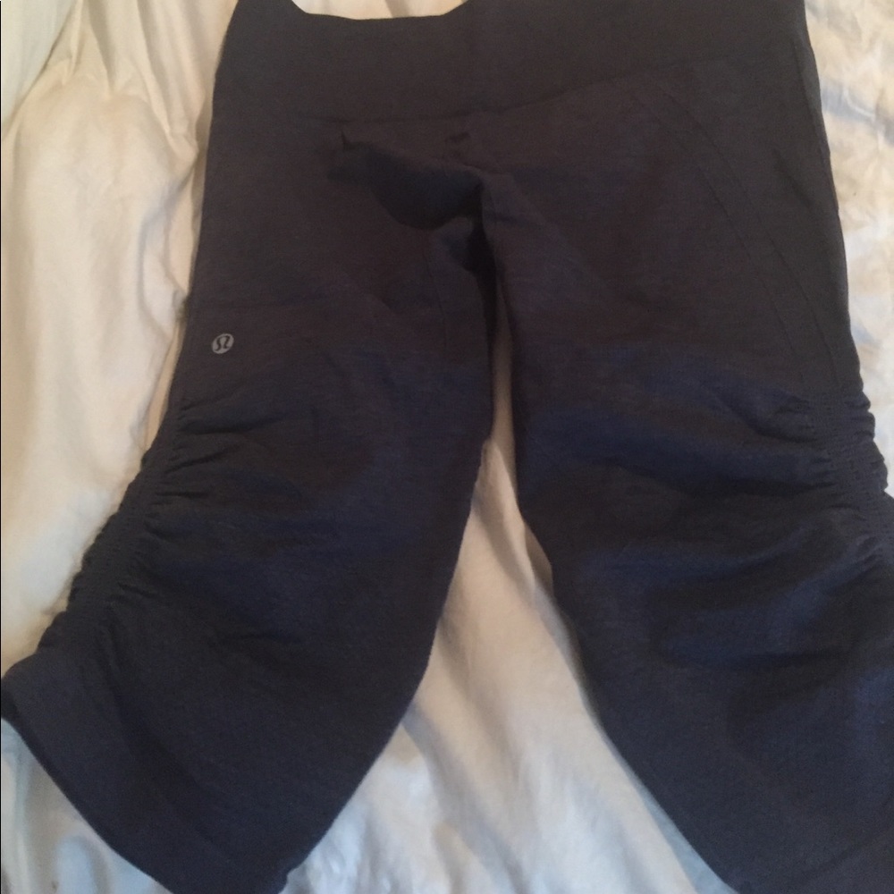 Lululemon crop workout pants