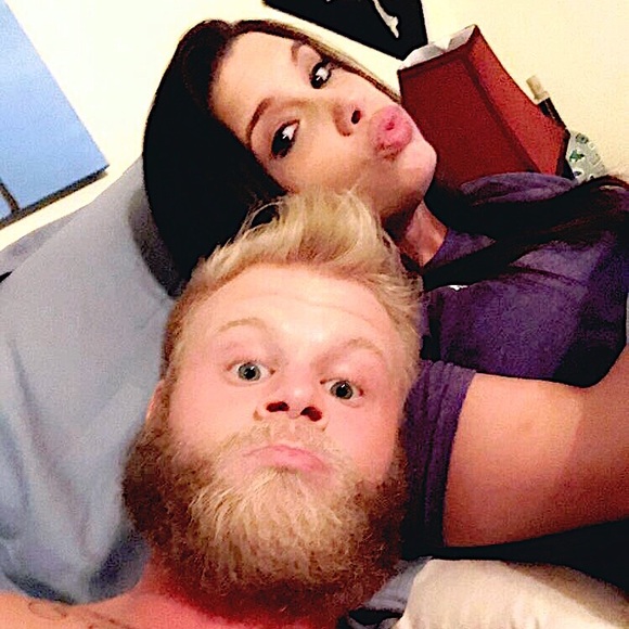 Meet your Posher, Kara - Picture 1 of 1