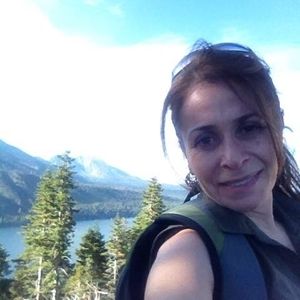 Meet your Posher, Maria de lourdes