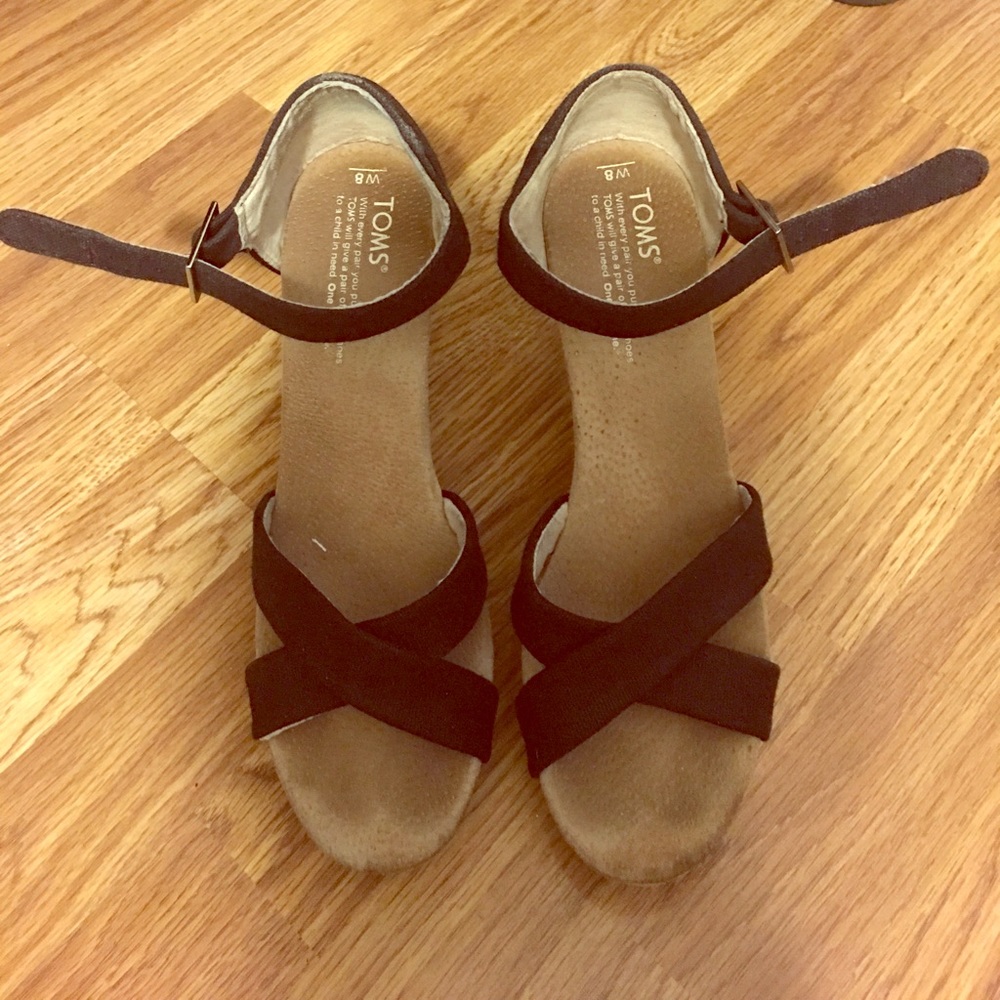 Toms Wedges - Size 8 - Great Condition