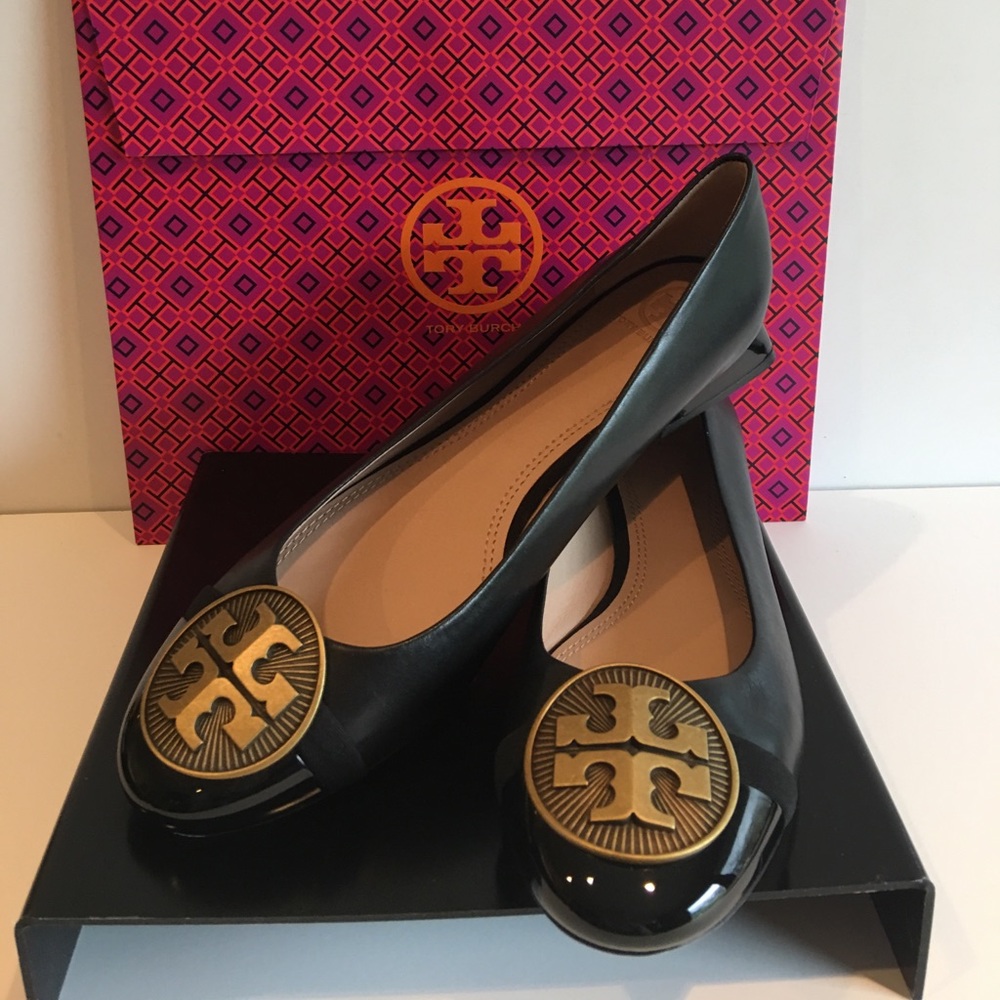 Tory Burch GiGi Shoes Black/Burnish Gold NWOT