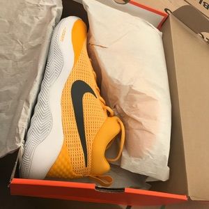 Brand new Nike Zoom REV TB Promo