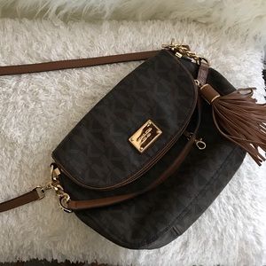 Michael Kors Bedford Leather Crossbody tassle Bag
