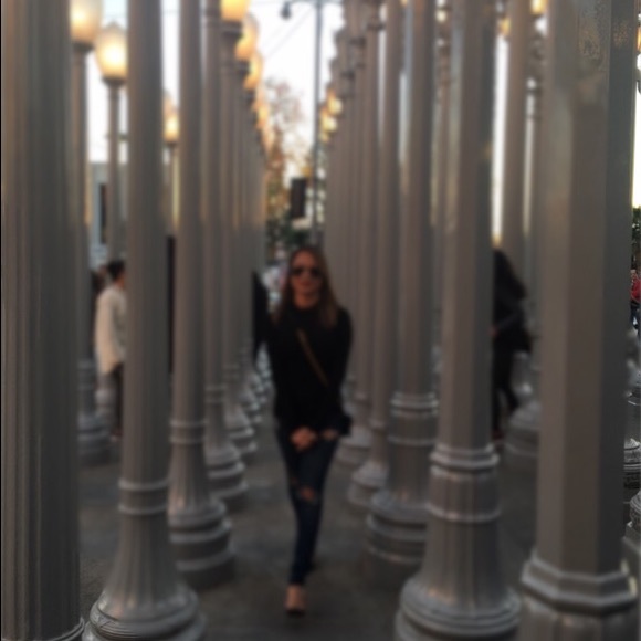 I actually hate shopping. - Picture 5 of 6