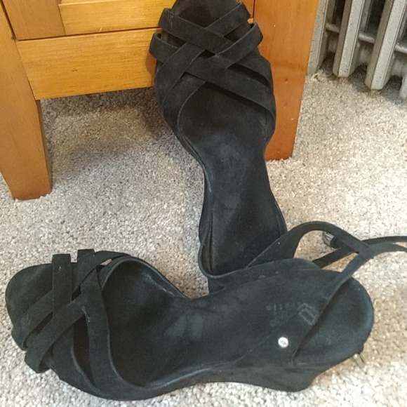 strappy wedge heel sandals