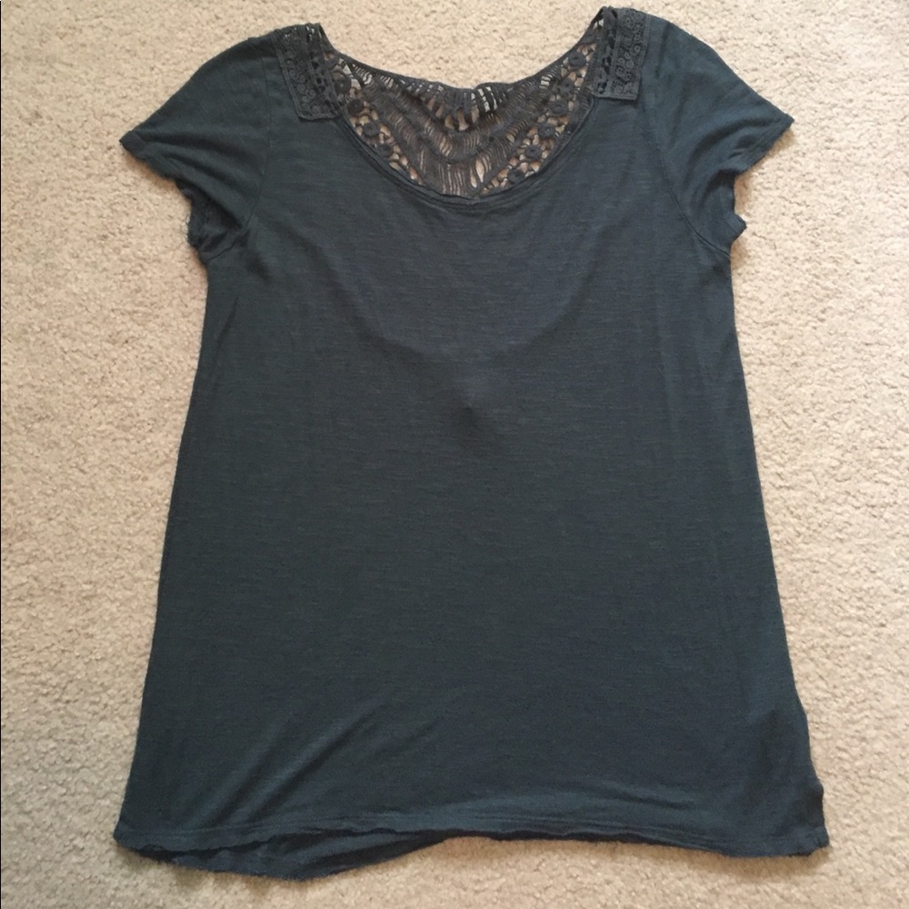 Charcoal grey short sleeve T-shirt.