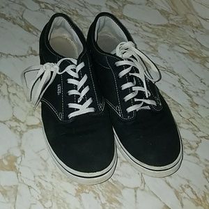 Black and white vans size 9