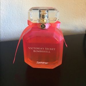 Victoria’s Secret Bombshell Summer perfume