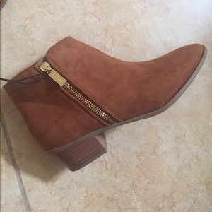 NWT EXPRESS Cognac Suede Ankle Boot