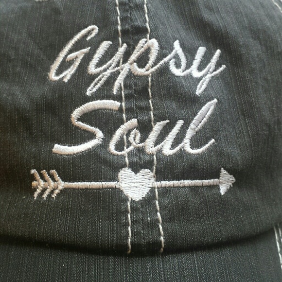 NEW! "Gypsy Soul" distressed trucker hat - Picture 2 of 6