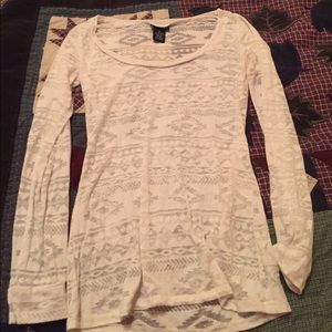 Long sleeve white shirt with Aztec pattern Size OS