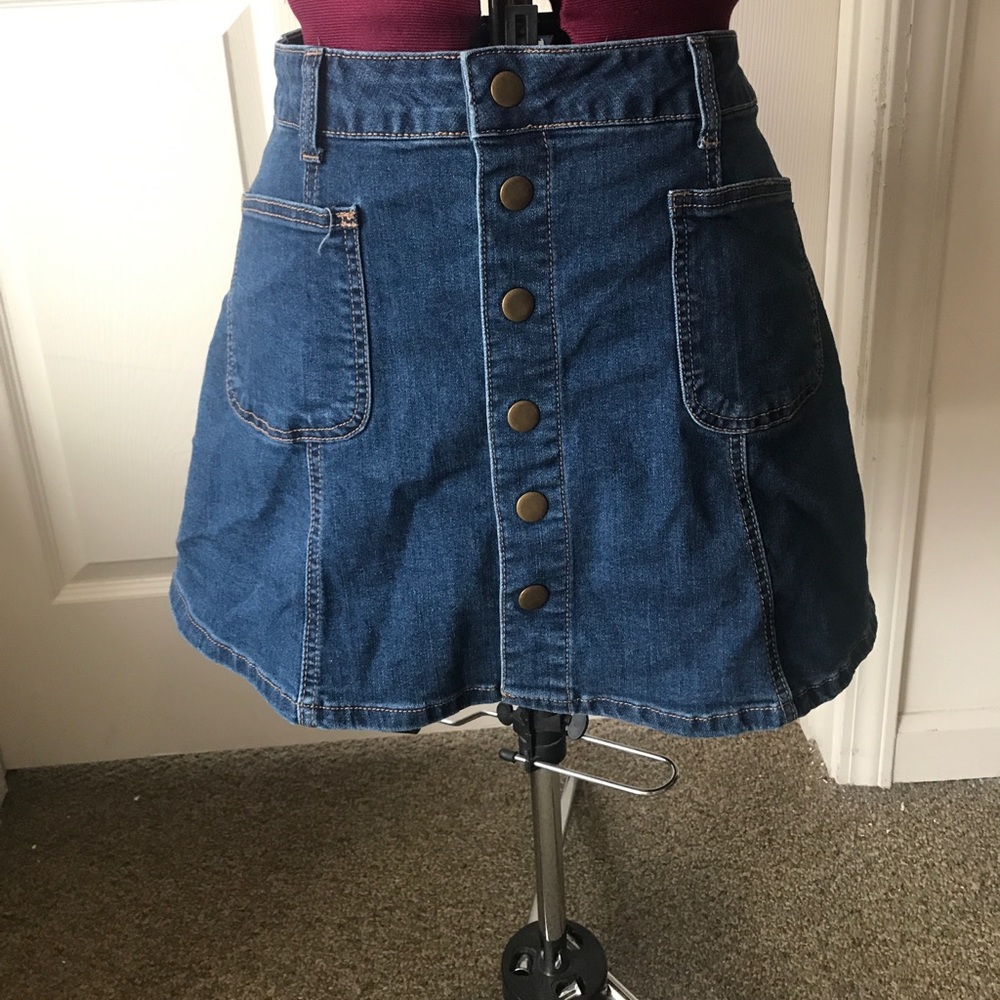 Front button jean skirt