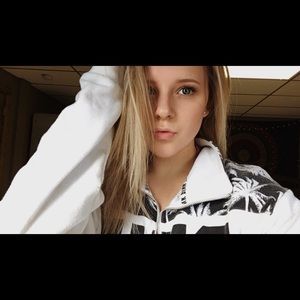 Meet your Posher, Ashlyn