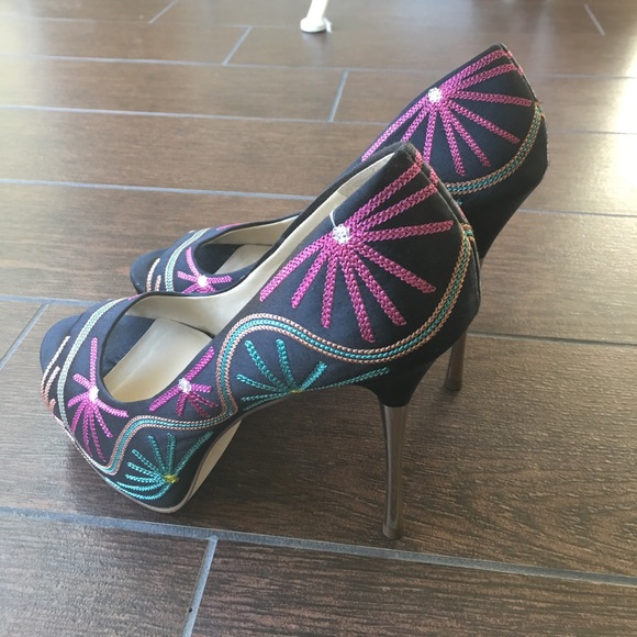 NWT INC Gorgeous Peep Toe Heels - Picture 6 of 8