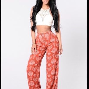 Super comfy and cute! Burnt orange pants
