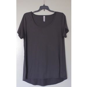 Lularoe SOLID BLACK classic tee
