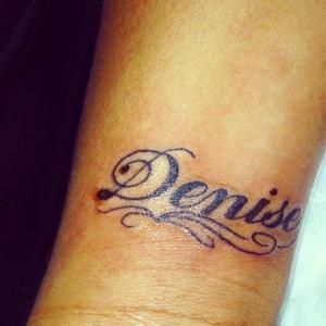 Meet your Posher, Desiree'