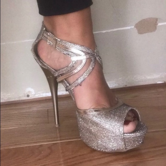 Sparkly heels - Picture 2 of 4