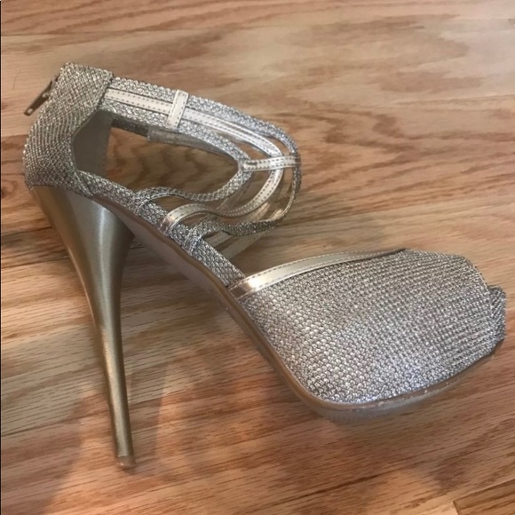Sparkly heels - Picture 4 of 4