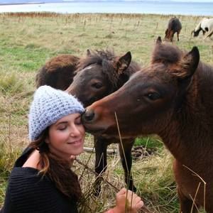 Meet your Posher, Lara