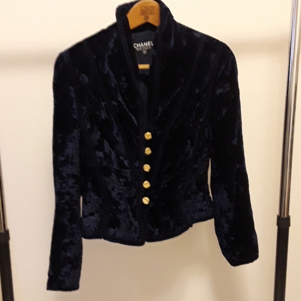 Chanel 'Romeo' jacket, crushed velvet. Vintage.