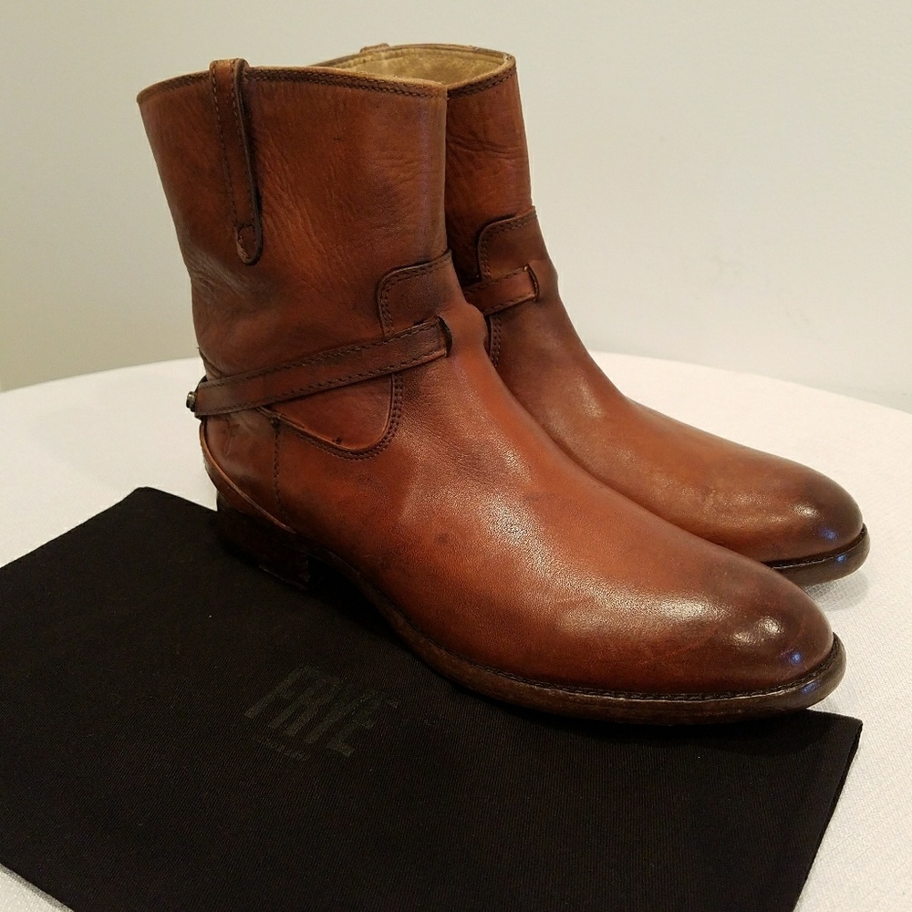 NEW Frye Lindsay Plate Short Women's Boot Size 8