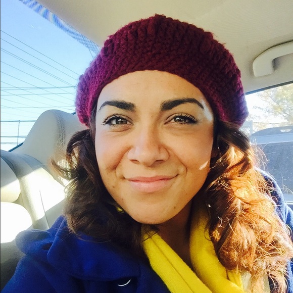 Meet your Posher, Cassandra - Picture 1 of 1