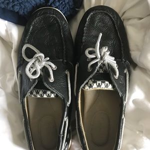 GREAT DEAL! Sperry’s Top-siders! 💕