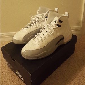 Authentic Air jordan 12 Barons Size 9.5 brand new