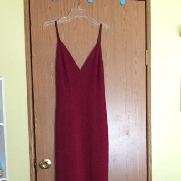 Prom dress still in excellent condition - Picture 2 of 3